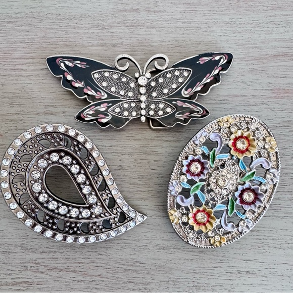 Women’s Large Rhinestoned Belt Buckles Lot Of 3 Butterfly Paisley‎ Floral Boho - Picture 1 of 9